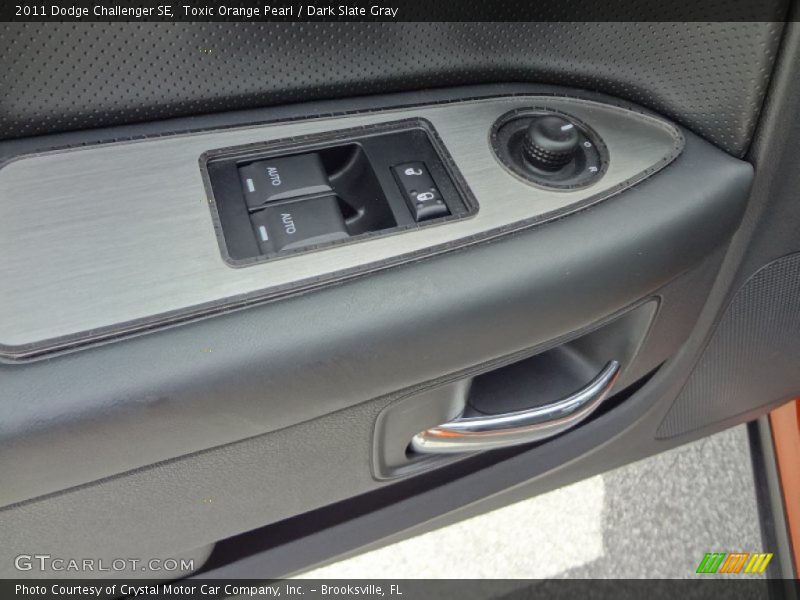 Toxic Orange Pearl / Dark Slate Gray 2011 Dodge Challenger SE