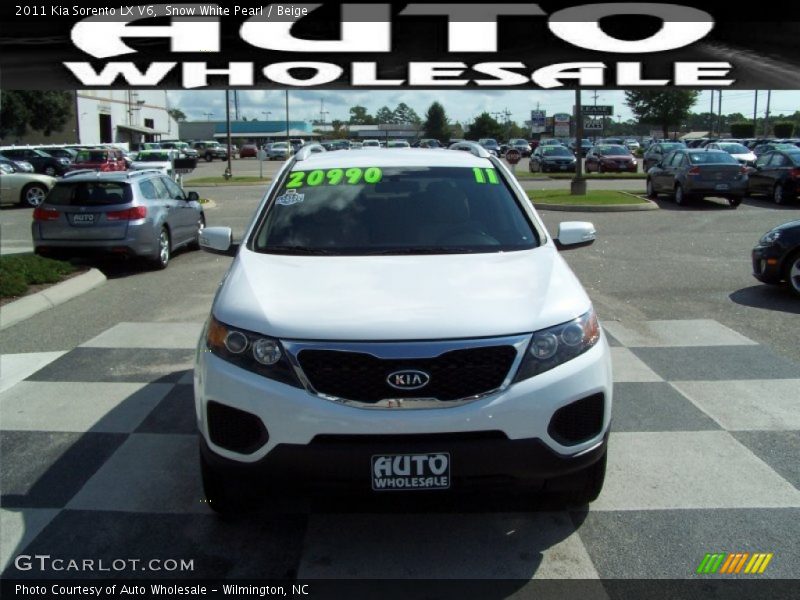 Snow White Pearl / Beige 2011 Kia Sorento LX V6