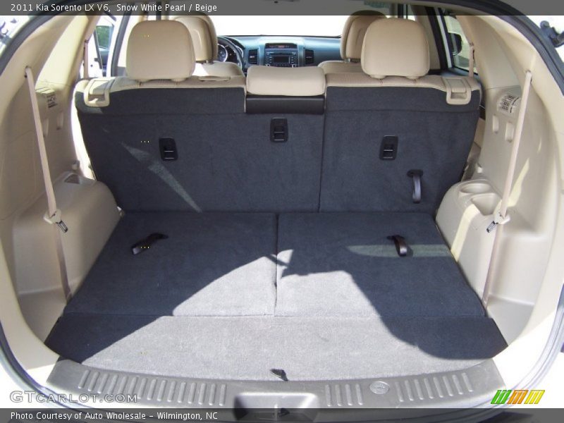 Snow White Pearl / Beige 2011 Kia Sorento LX V6