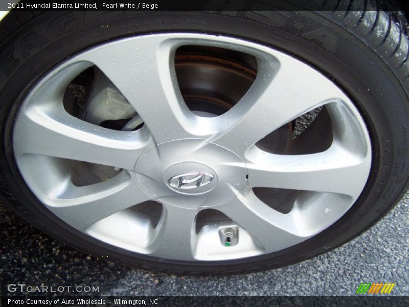 Pearl White / Beige 2011 Hyundai Elantra Limited