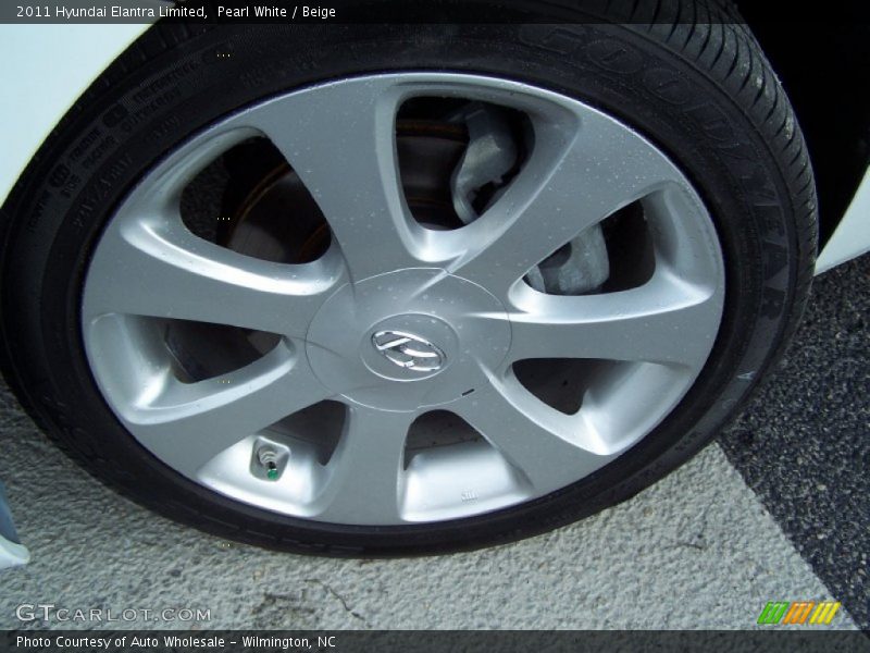 Pearl White / Beige 2011 Hyundai Elantra Limited