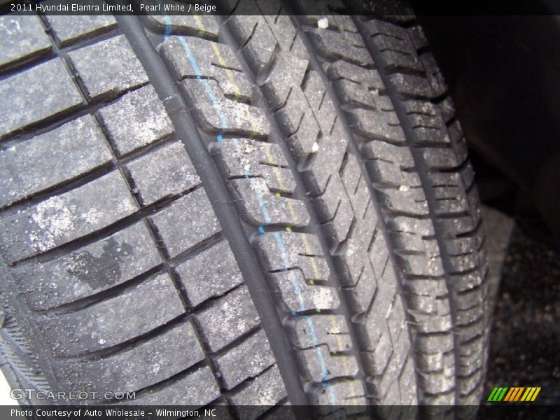Pearl White / Beige 2011 Hyundai Elantra Limited