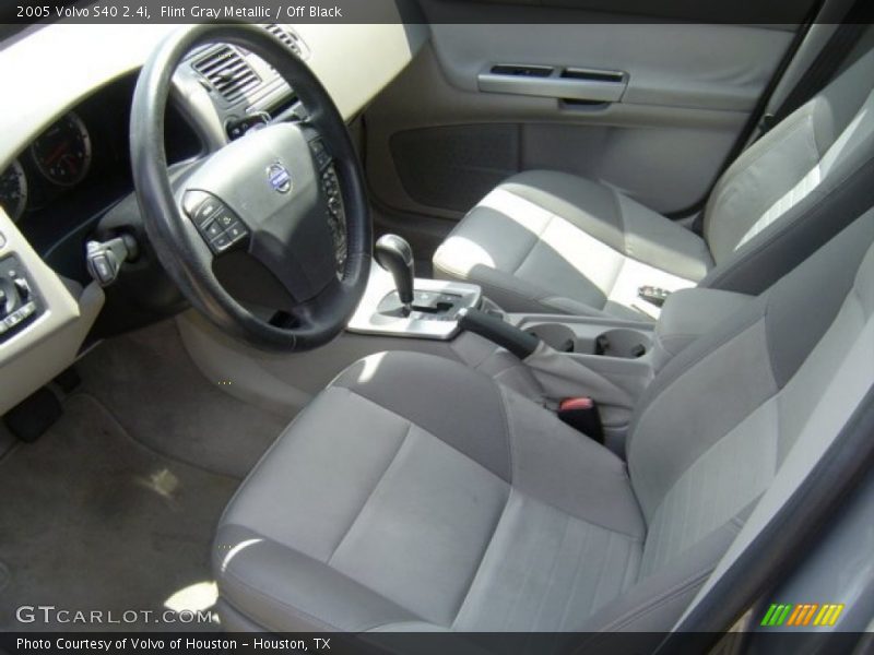Flint Gray Metallic / Off Black 2005 Volvo S40 2.4i