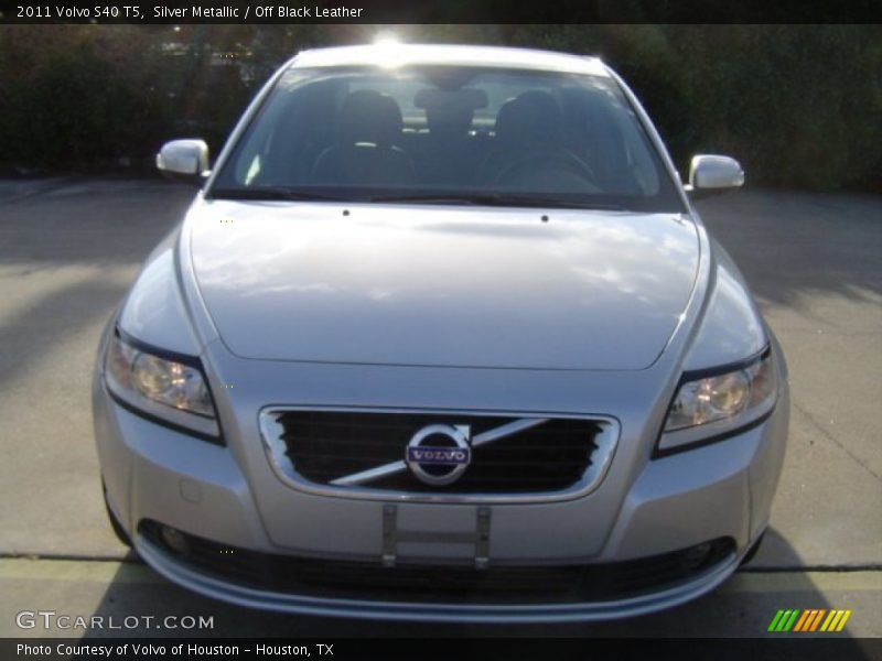 Silver Metallic / Off Black Leather 2011 Volvo S40 T5