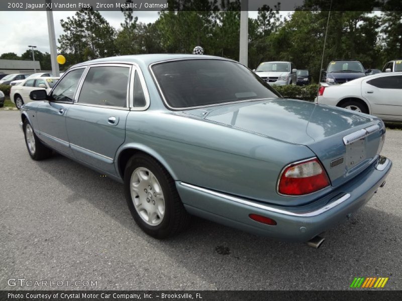 Zircon Metallic / Oatmeal 2002 Jaguar XJ Vanden Plas