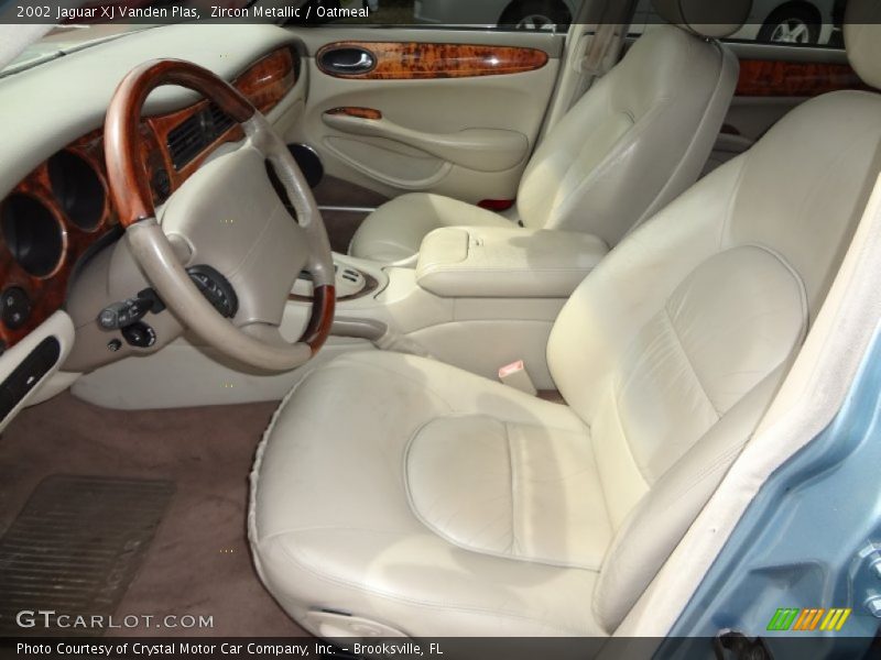 Zircon Metallic / Oatmeal 2002 Jaguar XJ Vanden Plas