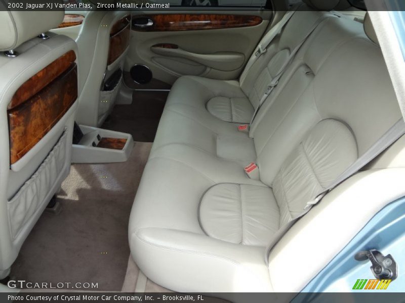Zircon Metallic / Oatmeal 2002 Jaguar XJ Vanden Plas