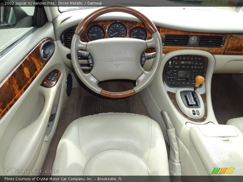 Zircon Metallic / Oatmeal 2002 Jaguar XJ Vanden Plas