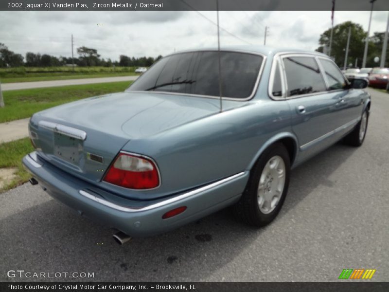 Zircon Metallic / Oatmeal 2002 Jaguar XJ Vanden Plas