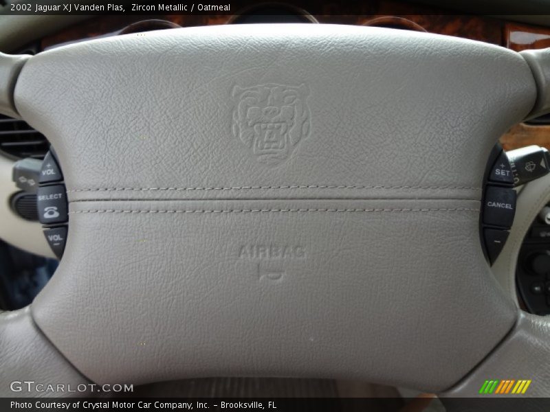 Zircon Metallic / Oatmeal 2002 Jaguar XJ Vanden Plas