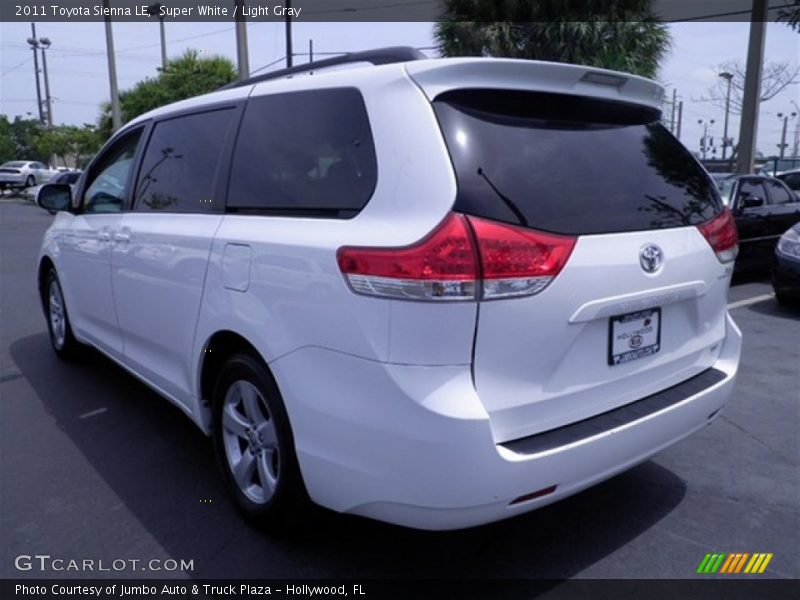 Super White / Light Gray 2011 Toyota Sienna LE