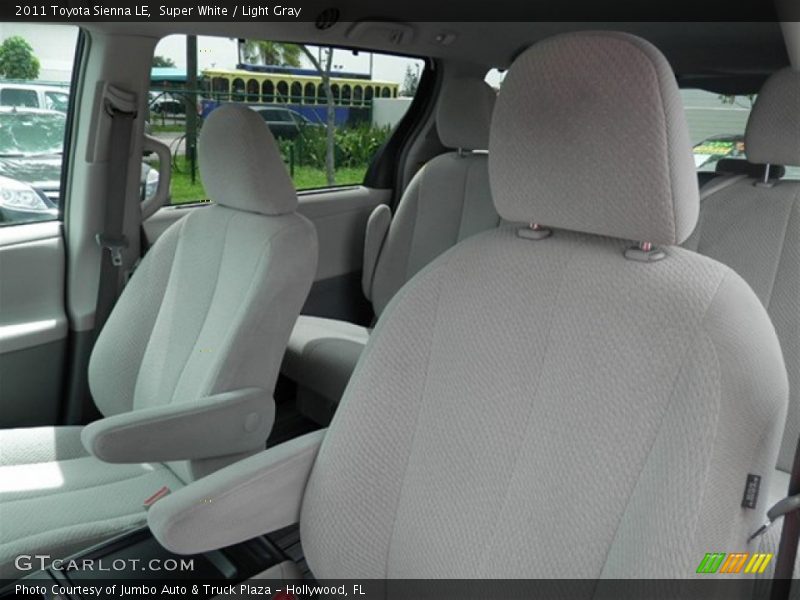 Super White / Light Gray 2011 Toyota Sienna LE