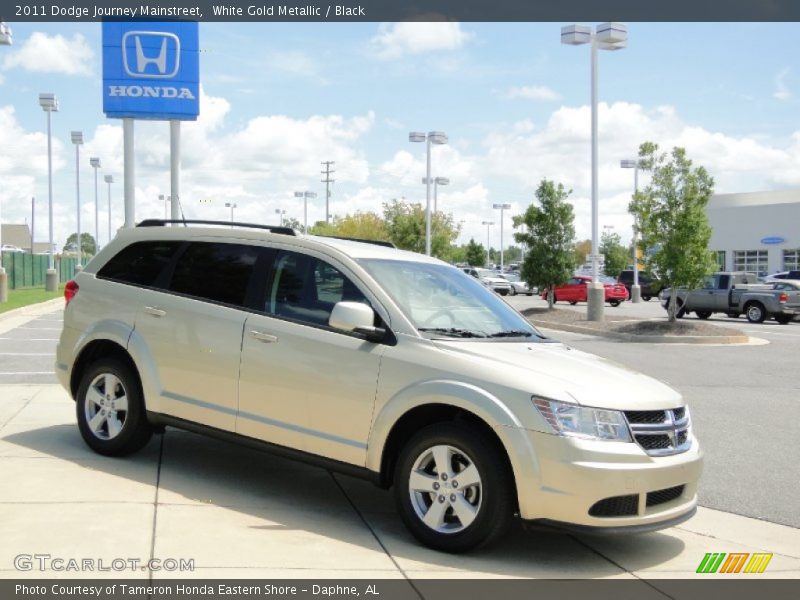White Gold Metallic / Black 2011 Dodge Journey Mainstreet