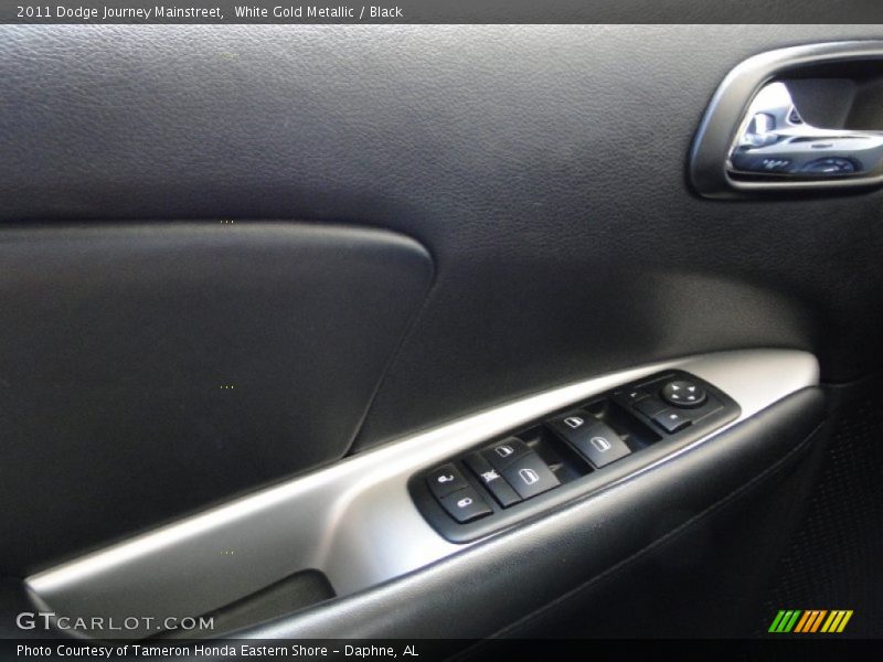 White Gold Metallic / Black 2011 Dodge Journey Mainstreet