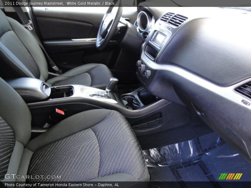 White Gold Metallic / Black 2011 Dodge Journey Mainstreet