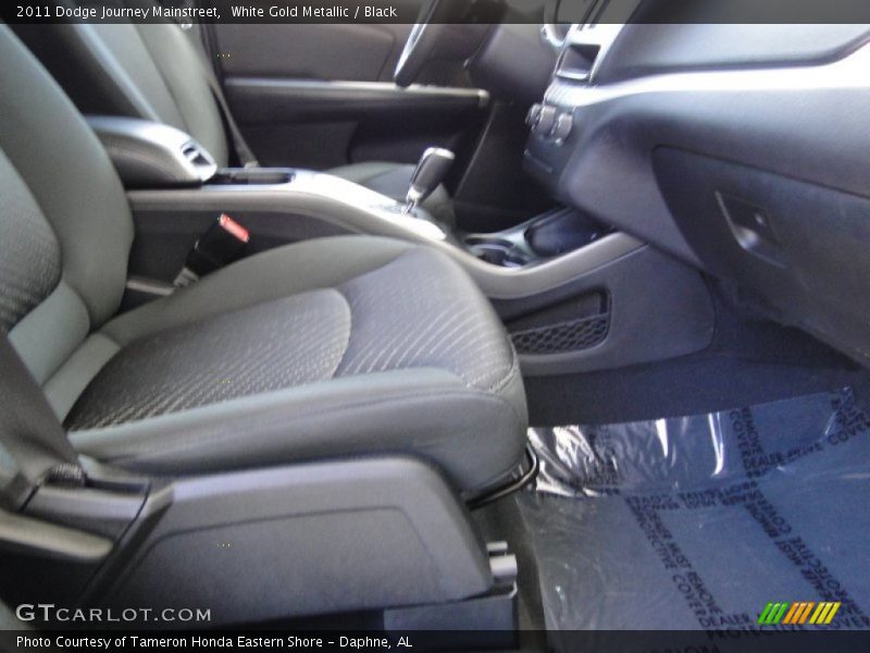 White Gold Metallic / Black 2011 Dodge Journey Mainstreet