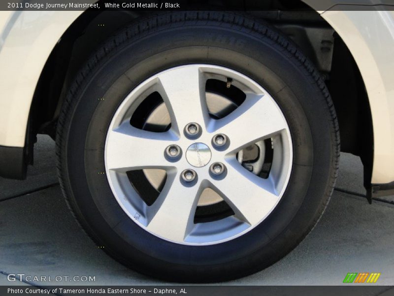 White Gold Metallic / Black 2011 Dodge Journey Mainstreet