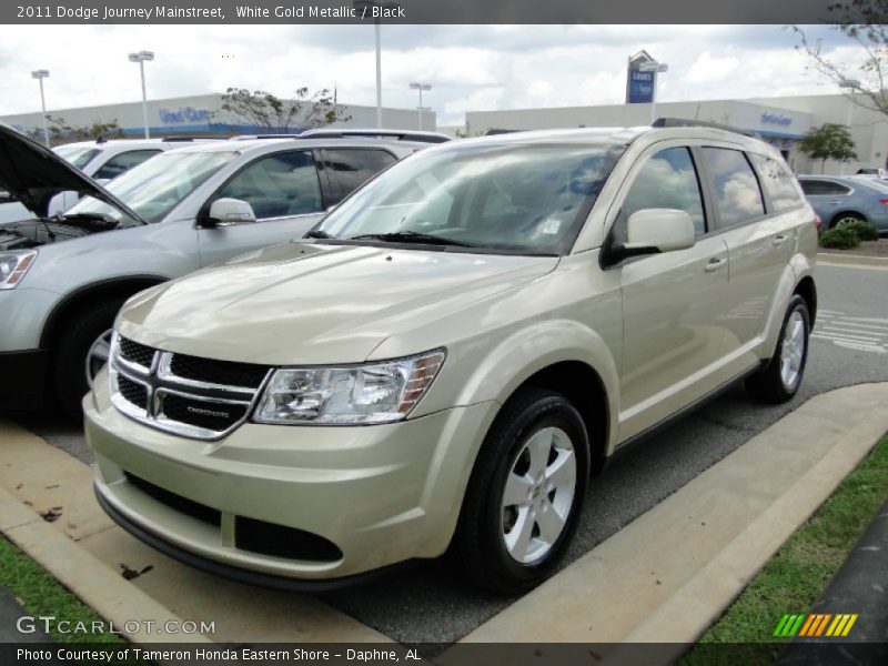 White Gold Metallic / Black 2011 Dodge Journey Mainstreet