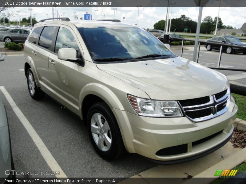White Gold Metallic / Black 2011 Dodge Journey Mainstreet