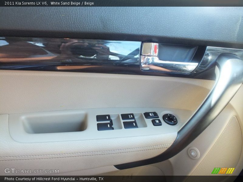 White Sand Beige / Beige 2011 Kia Sorento LX V6
