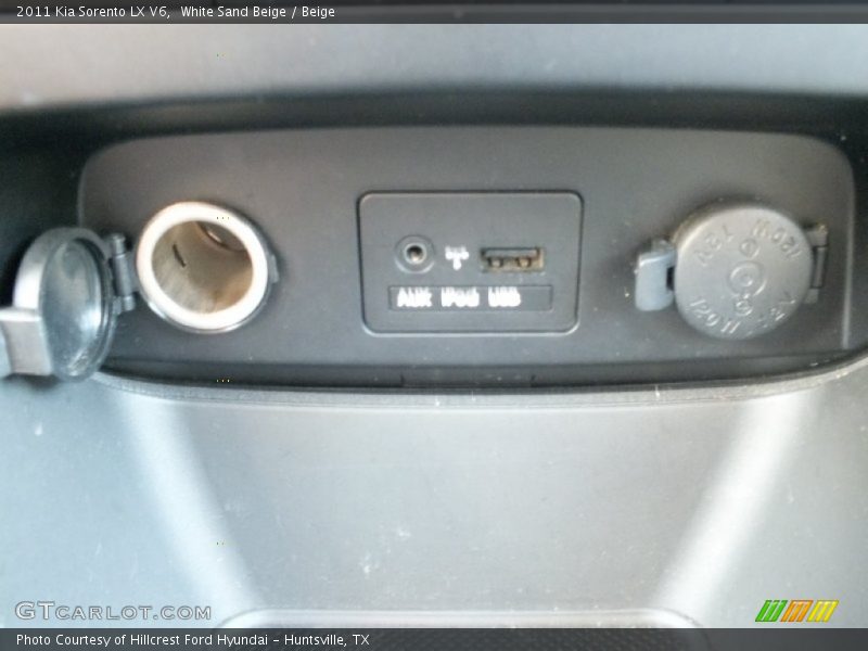 White Sand Beige / Beige 2011 Kia Sorento LX V6