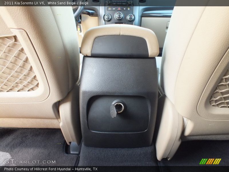 White Sand Beige / Beige 2011 Kia Sorento LX V6