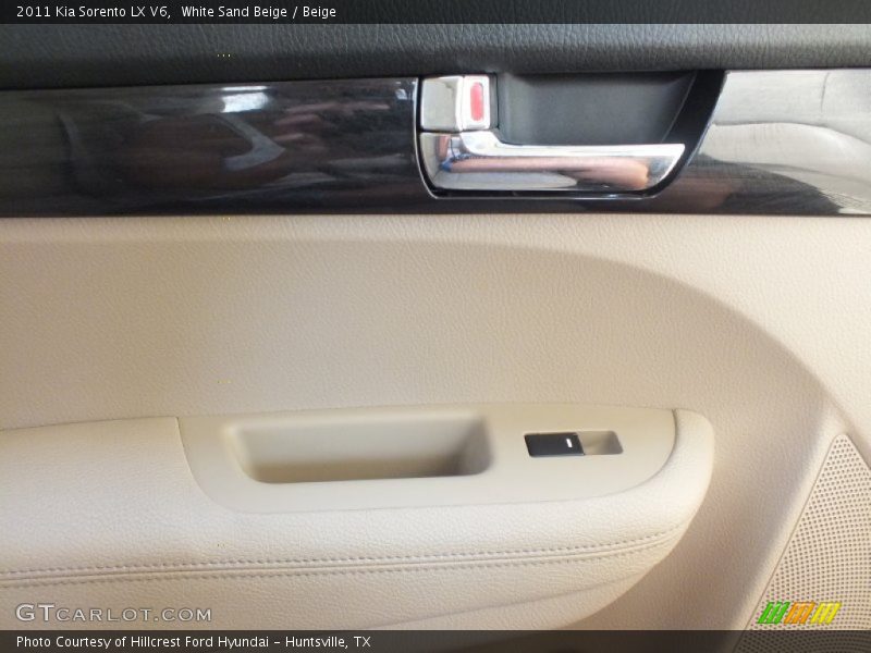 White Sand Beige / Beige 2011 Kia Sorento LX V6