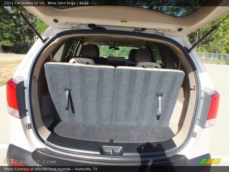 White Sand Beige / Beige 2011 Kia Sorento LX V6