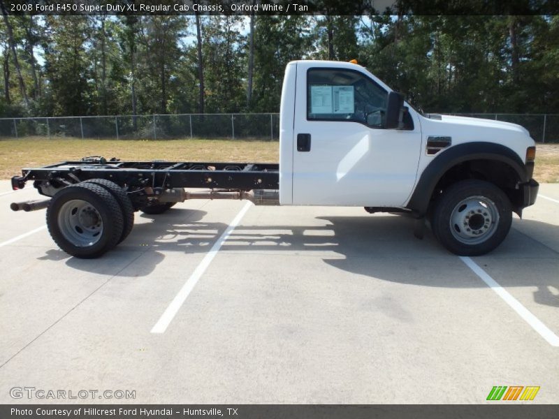Oxford White / Tan 2008 Ford F450 Super Duty XL Regular Cab Chassis