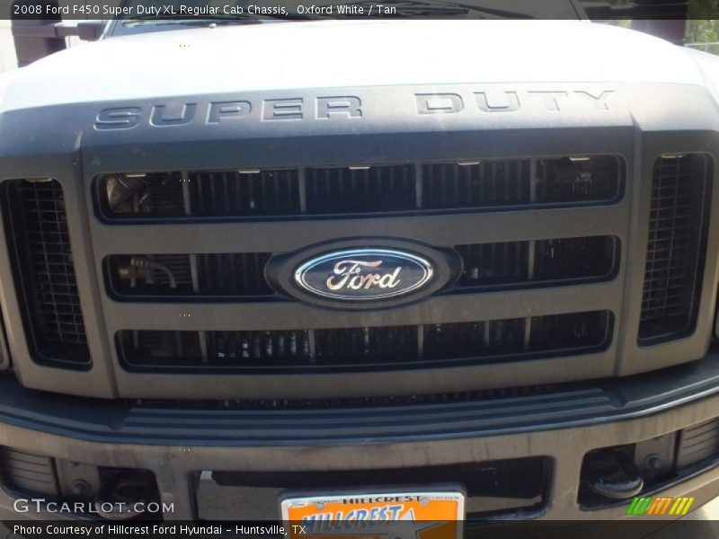 Oxford White / Tan 2008 Ford F450 Super Duty XL Regular Cab Chassis