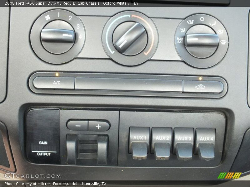Oxford White / Tan 2008 Ford F450 Super Duty XL Regular Cab Chassis