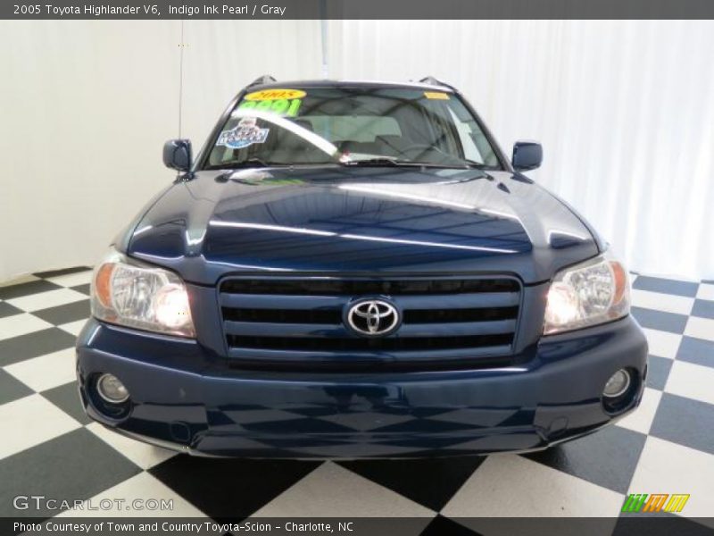 Indigo Ink Pearl / Gray 2005 Toyota Highlander V6