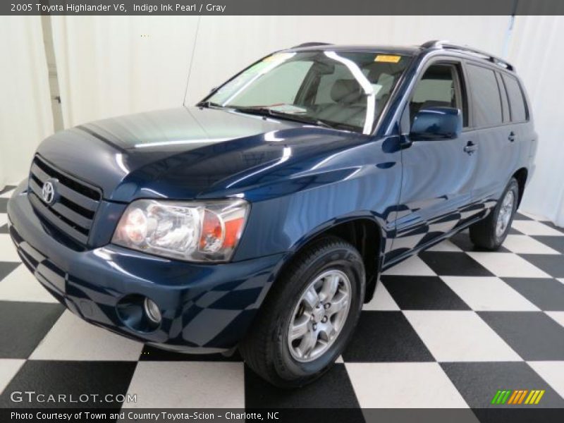 Indigo Ink Pearl / Gray 2005 Toyota Highlander V6