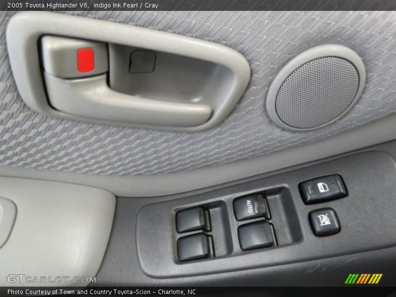 Indigo Ink Pearl / Gray 2005 Toyota Highlander V6