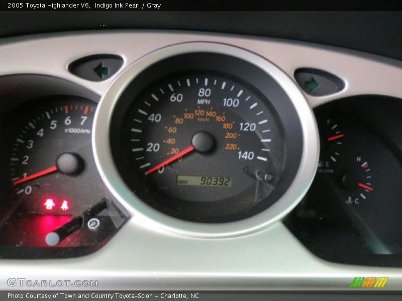 Indigo Ink Pearl / Gray 2005 Toyota Highlander V6