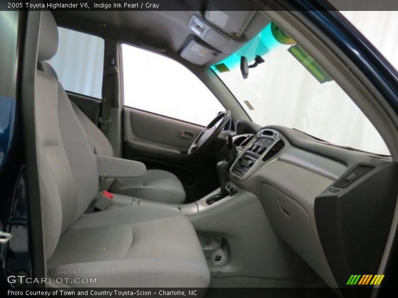 Indigo Ink Pearl / Gray 2005 Toyota Highlander V6