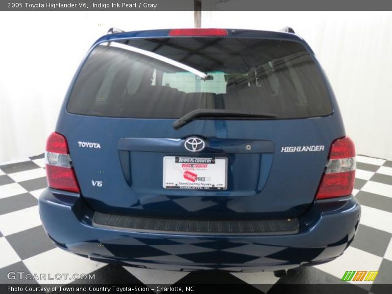 Indigo Ink Pearl / Gray 2005 Toyota Highlander V6
