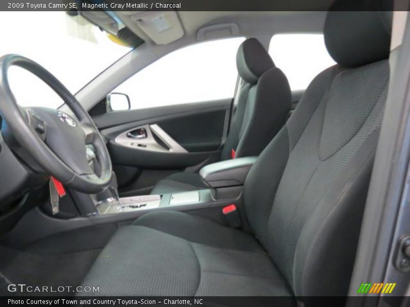 Magnetic Gray Metallic / Charcoal 2009 Toyota Camry SE