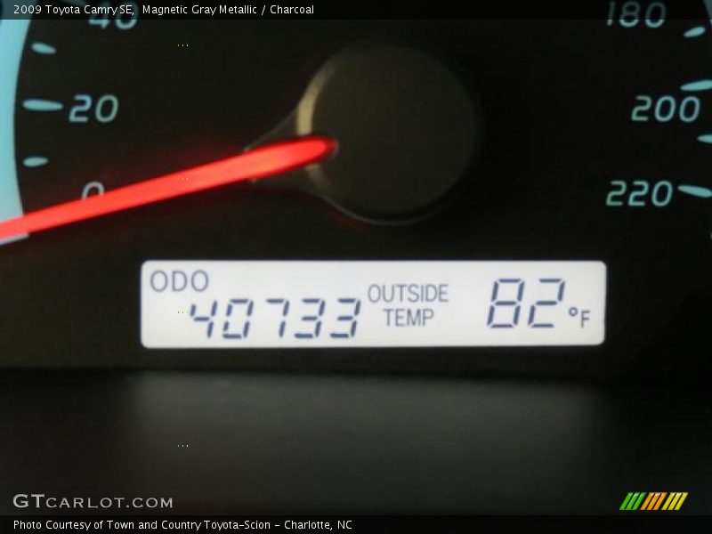 Magnetic Gray Metallic / Charcoal 2009 Toyota Camry SE