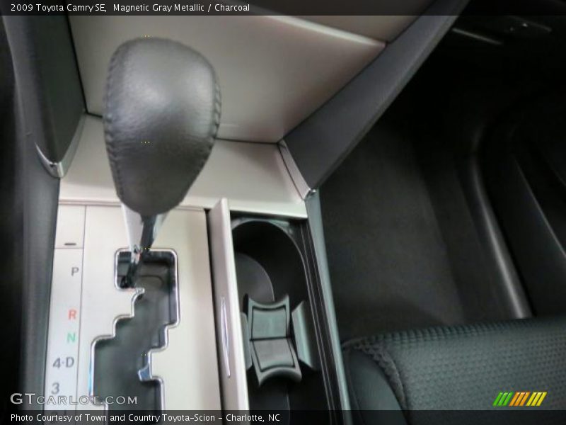 Magnetic Gray Metallic / Charcoal 2009 Toyota Camry SE