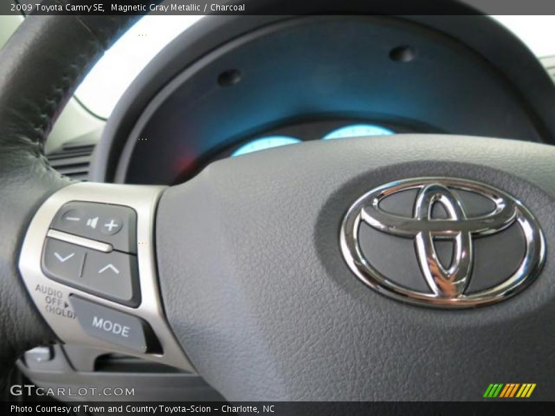 Magnetic Gray Metallic / Charcoal 2009 Toyota Camry SE