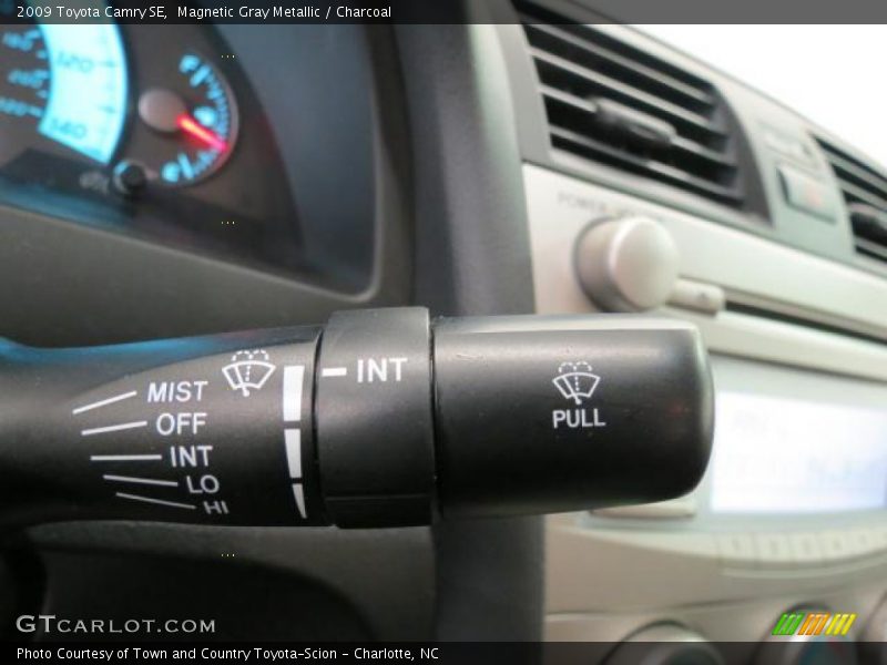 Magnetic Gray Metallic / Charcoal 2009 Toyota Camry SE