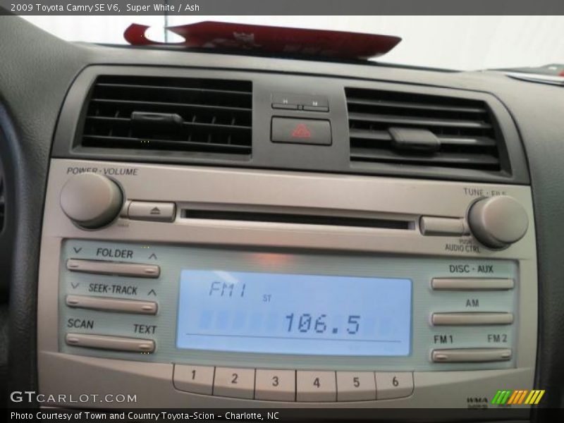 Super White / Ash 2009 Toyota Camry SE V6