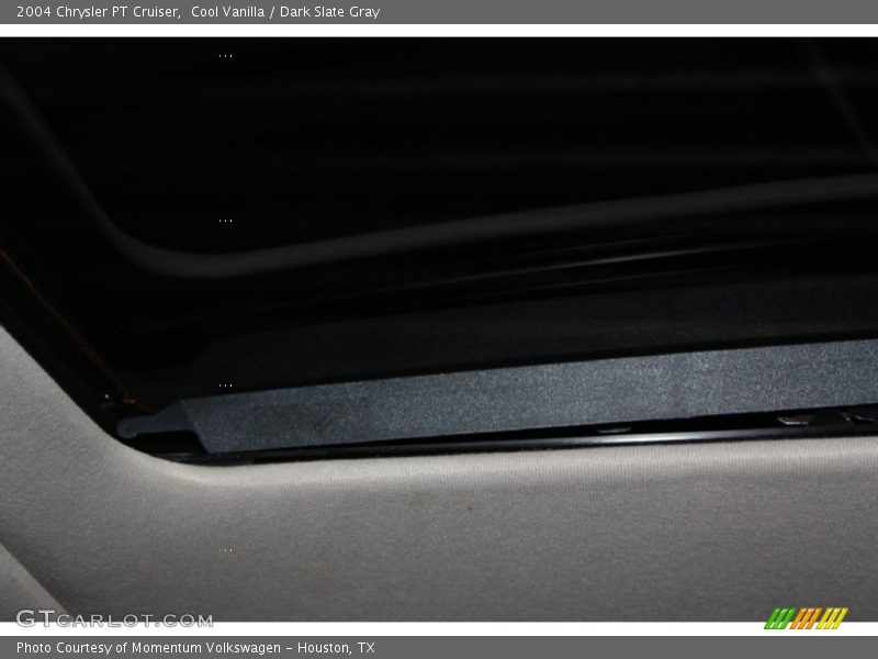 Cool Vanilla / Dark Slate Gray 2004 Chrysler PT Cruiser