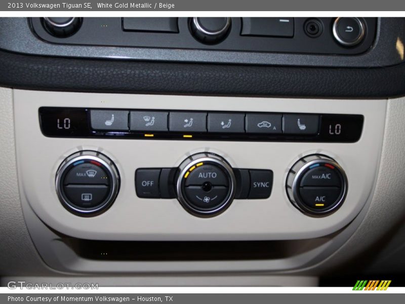 White Gold Metallic / Beige 2013 Volkswagen Tiguan SE