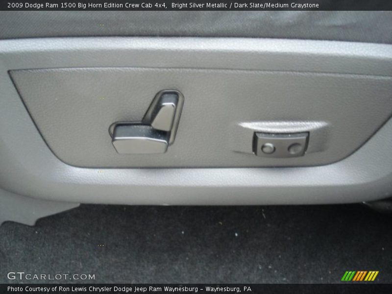 Bright Silver Metallic / Dark Slate/Medium Graystone 2009 Dodge Ram 1500 Big Horn Edition Crew Cab 4x4