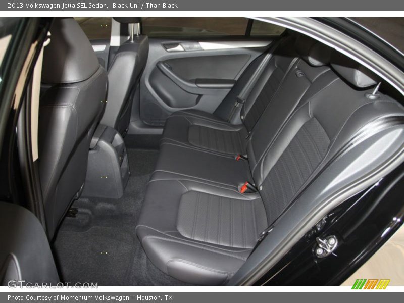 Black Uni / Titan Black 2013 Volkswagen Jetta SEL Sedan