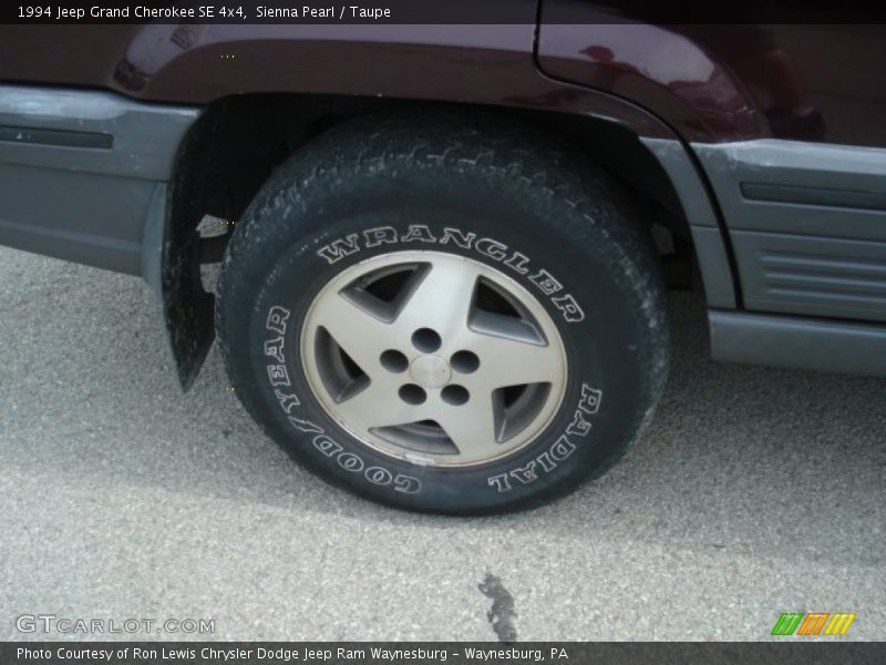 Sienna Pearl / Taupe 1994 Jeep Grand Cherokee SE 4x4