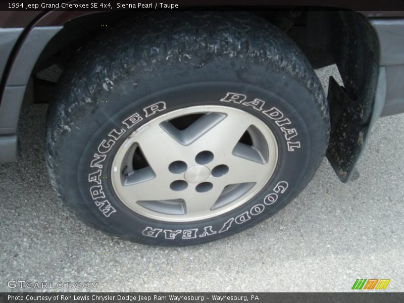 Sienna Pearl / Taupe 1994 Jeep Grand Cherokee SE 4x4