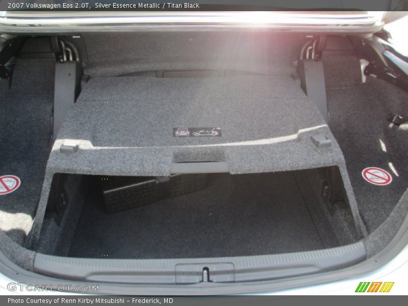 Silver Essence Metallic / Titan Black 2007 Volkswagen Eos 2.0T
